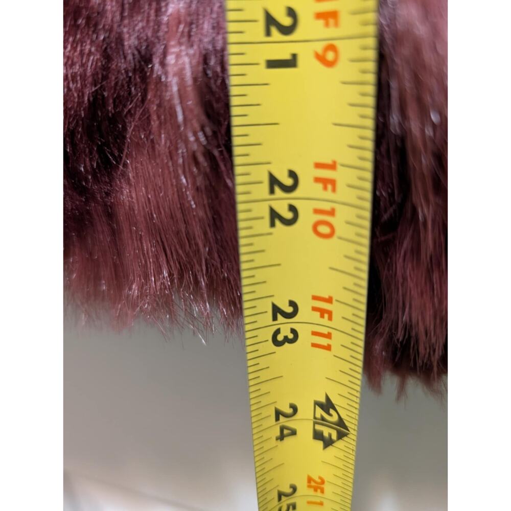 Express Vest Faux Fur Womens M/L Burgundy Sculpted Vest Fashion Outerwear - Picture 8 of 10